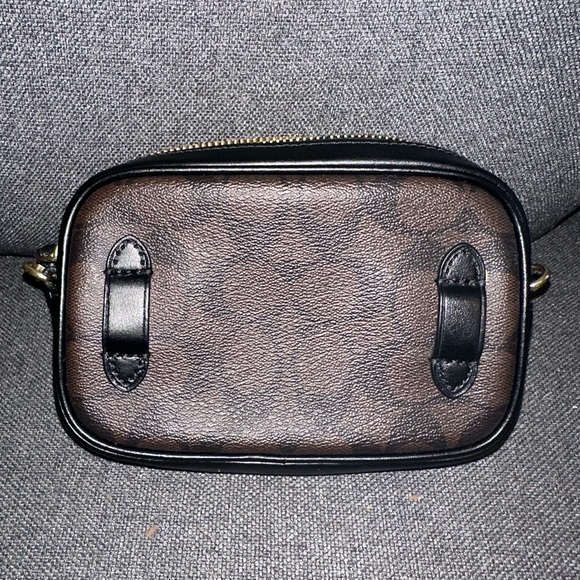 Coach Wallet on Chain - Picture 3 of 7